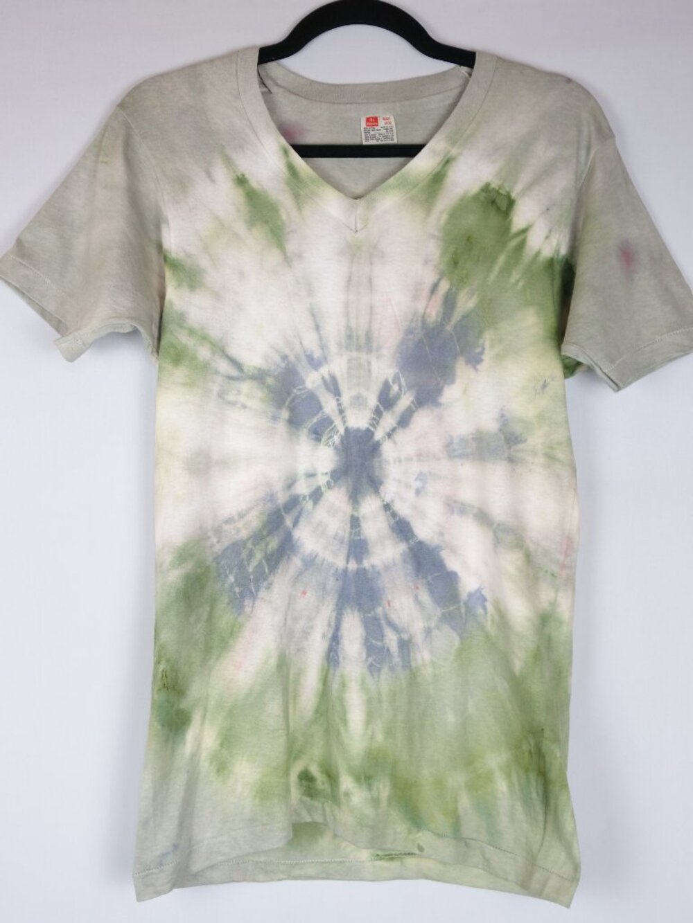 Vtg Hanes Tie-Dye Single Stitch T-Shirt w/ Green & Blue Spiral, Size S (34-36)